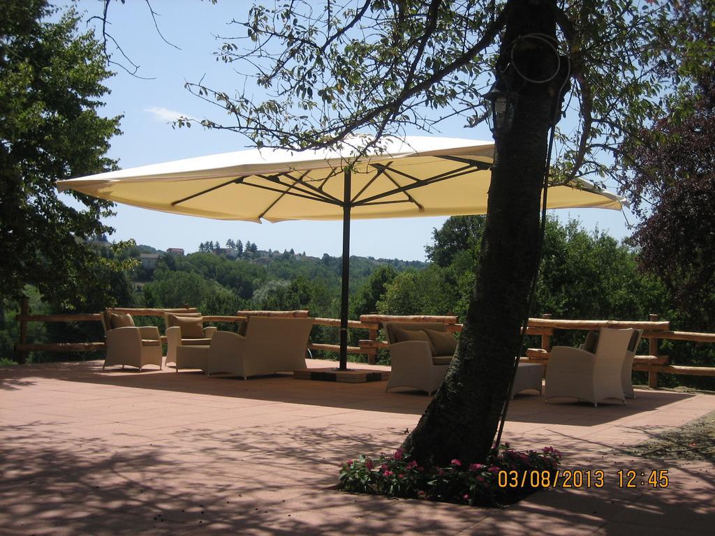 Вілла Agriturismo Ristorante Albachiara Carpeneto Екстер'єр фото