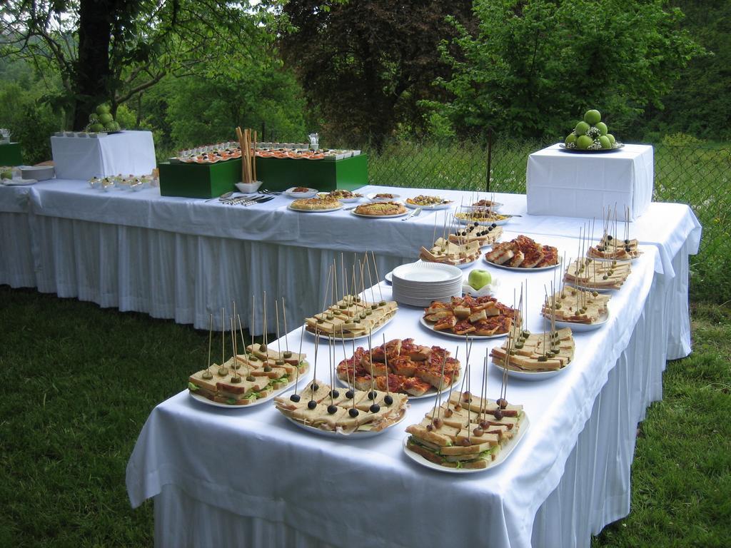 Вілла Agriturismo Ristorante Albachiara Carpeneto Екстер'єр фото